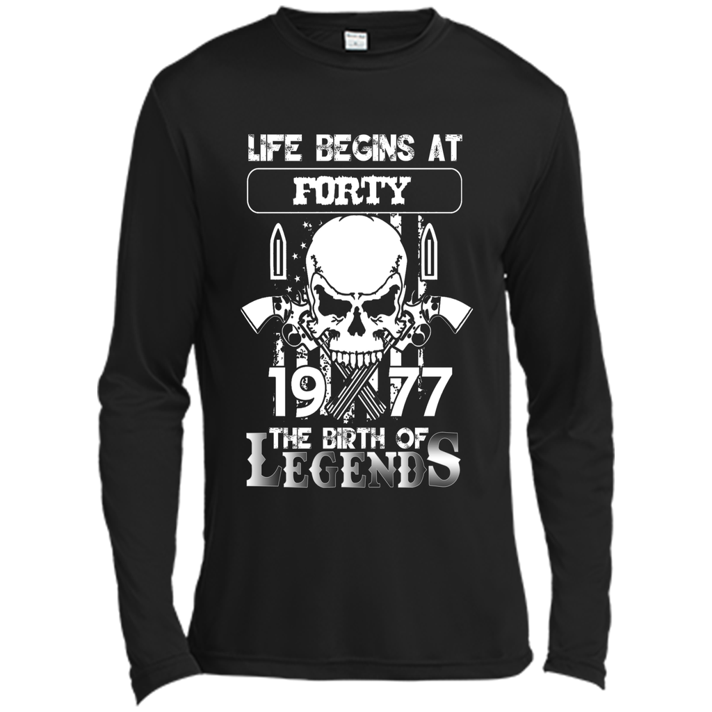 Life begins at forty 1977 The birth of legends T-Shirt cool shirt