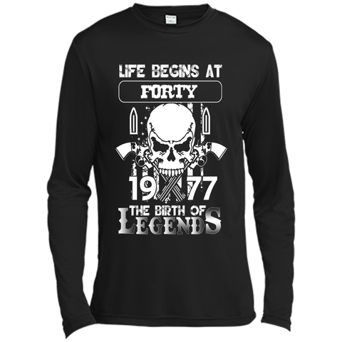 Life begins at forty 1977 The birth of legends T-Shirt cool shirt