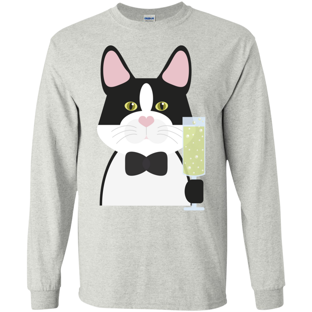 fancy black cat T-Shirt