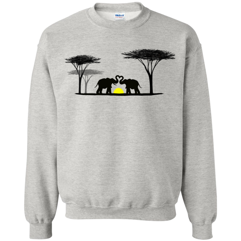 elephant love sunset sweatshirt T-Shirt