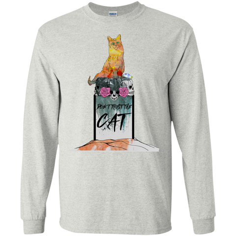 dont trust the cat t- T-Shirt