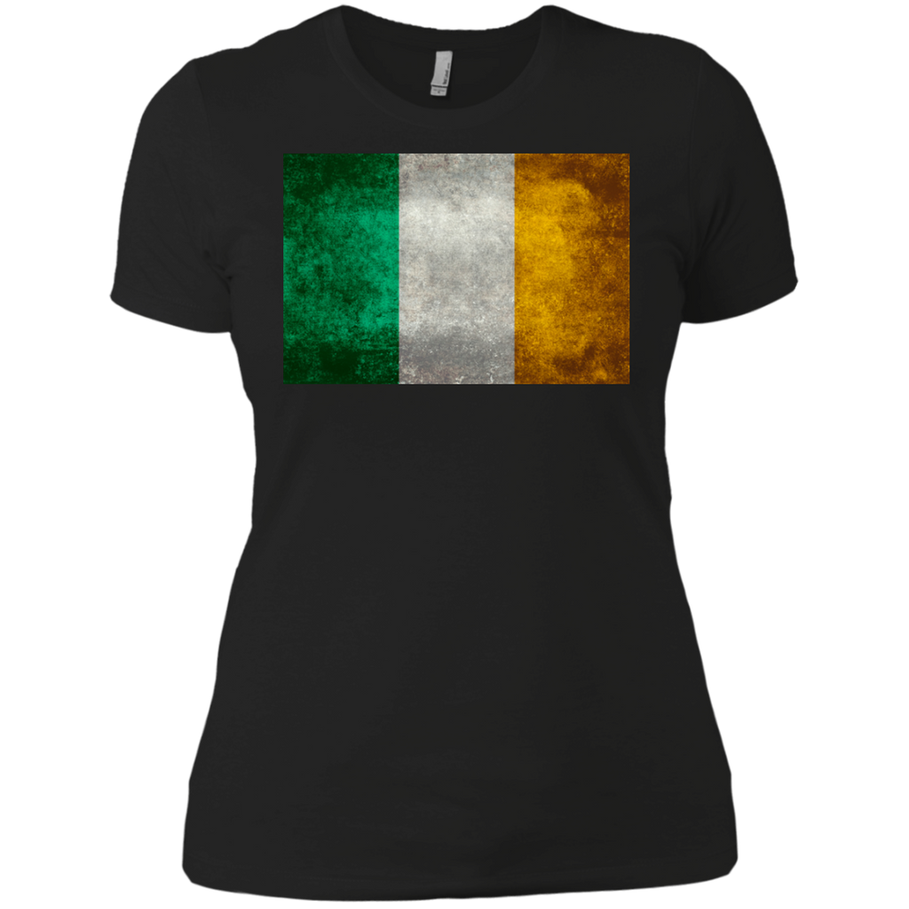 flag of ireland in vintage retro style T-Shirt