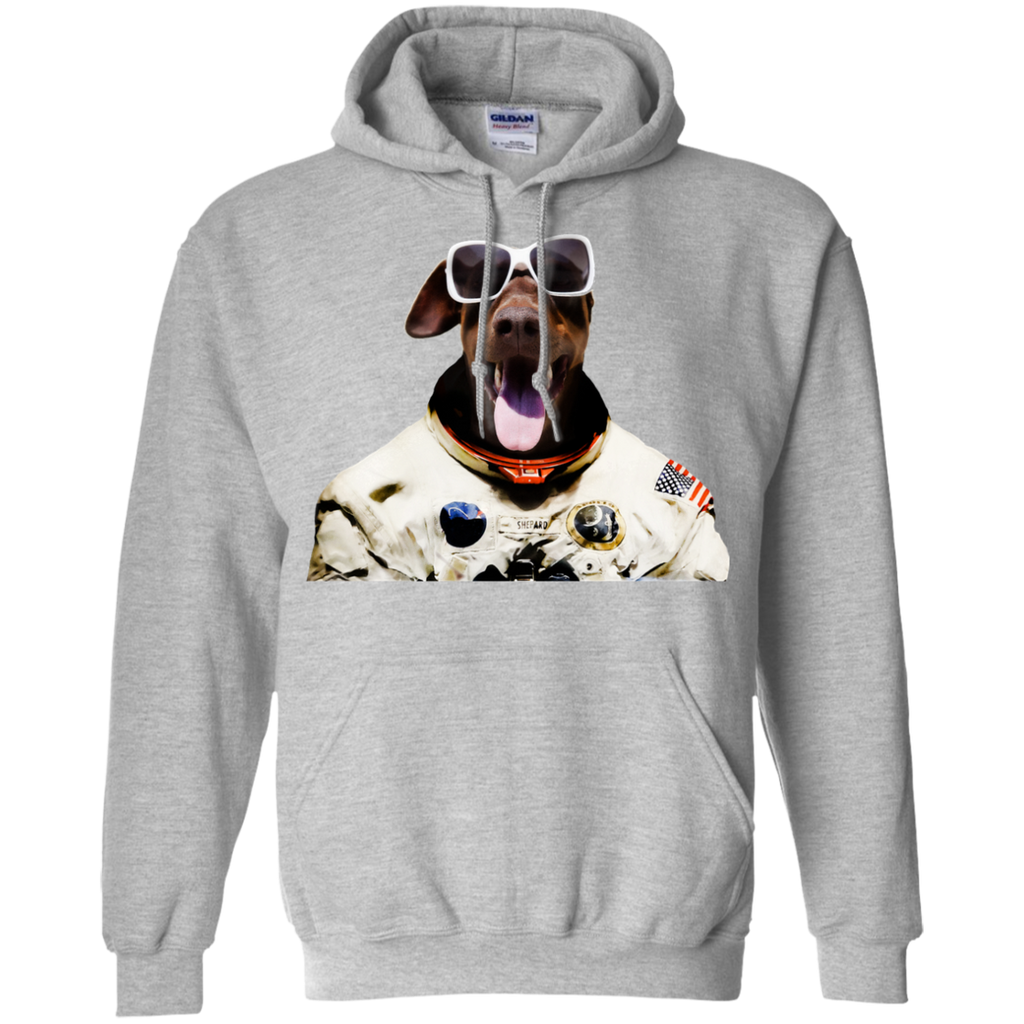 doberfrau goes universe... T-Shirt