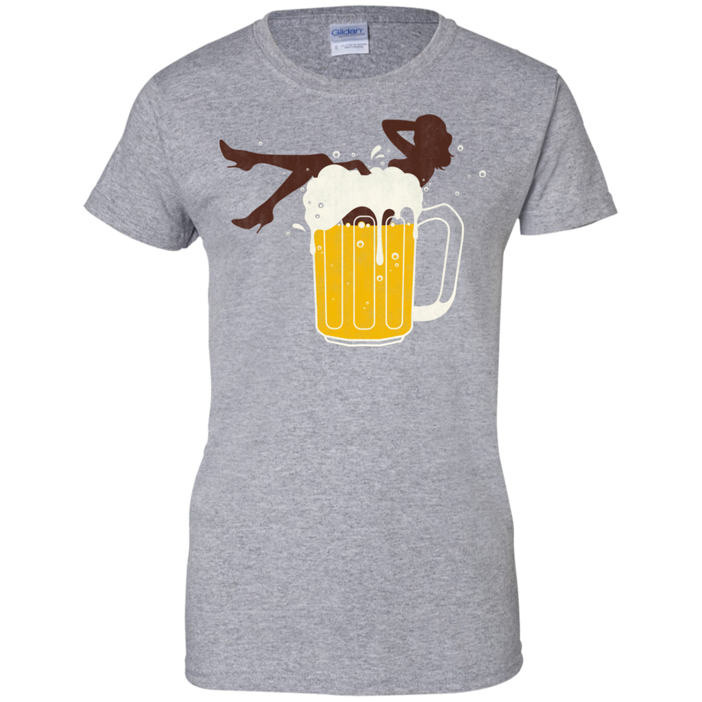 beer and girls T-Shirt