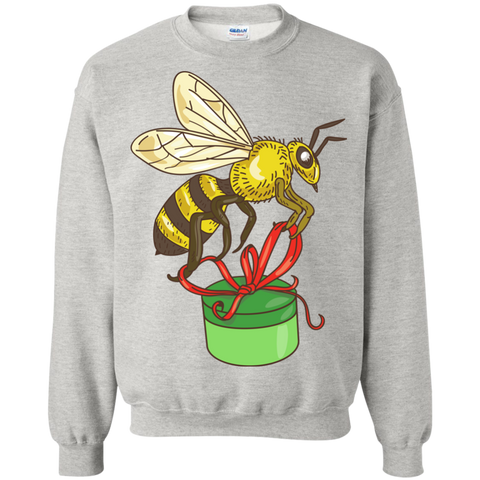 bee carrying gift box drawing T-Shirt