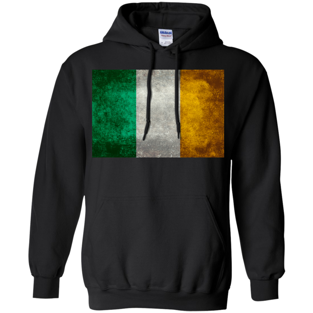 flag of ireland in vintage retro style T-Shirt