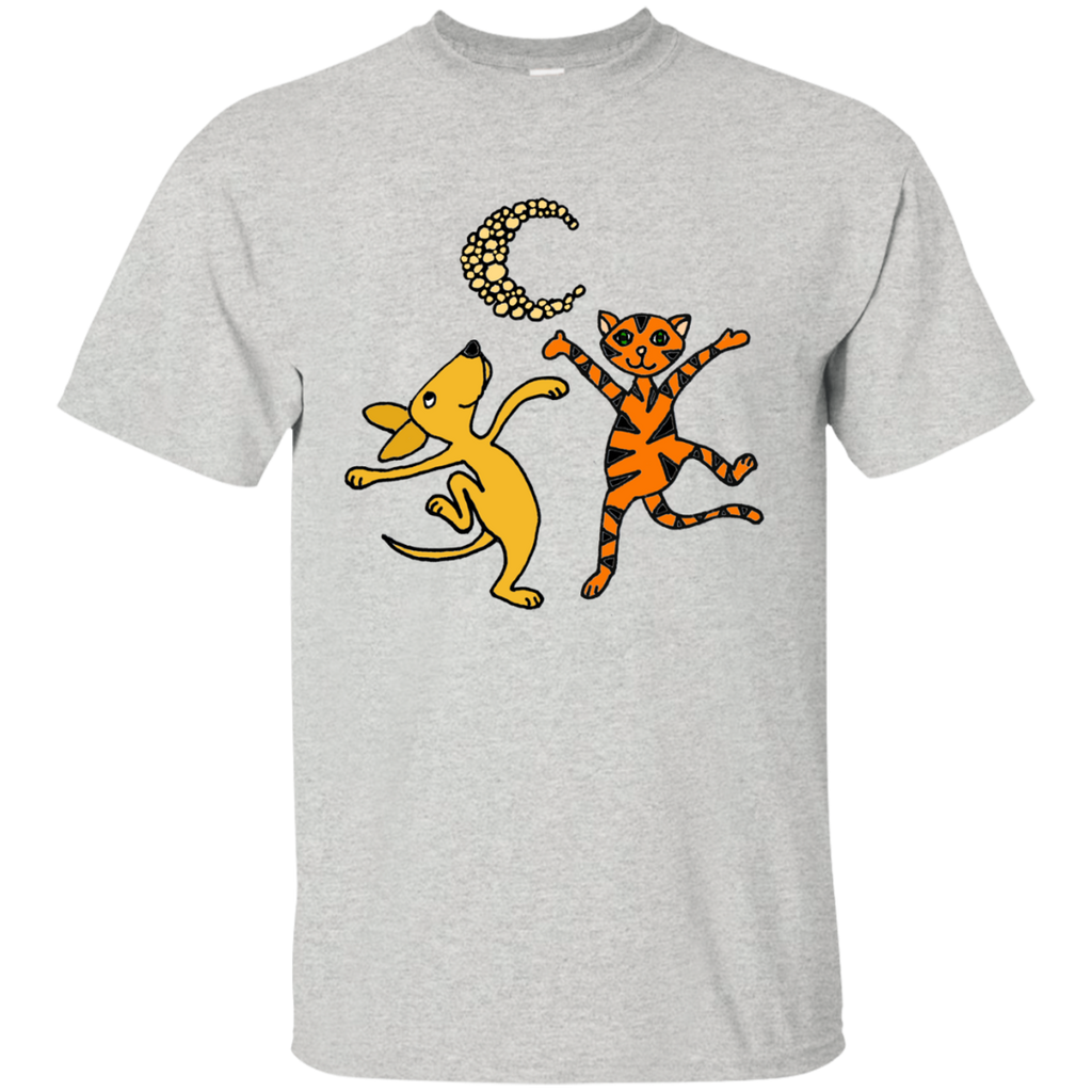 funny dog and orange tabby cat dancing in the moonlight T-Shirt