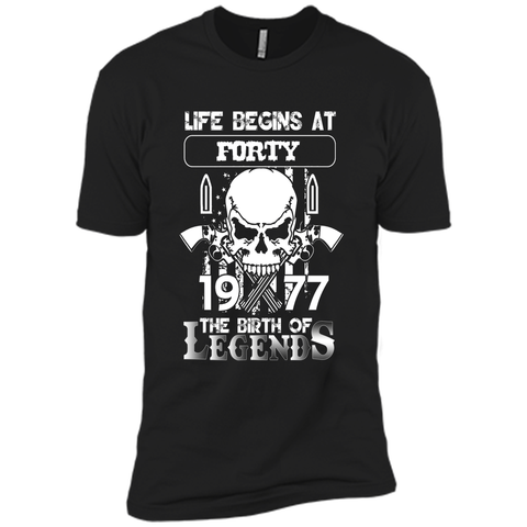 Life begins at forty 1977 The birth of legends T-Shirt cool shirt