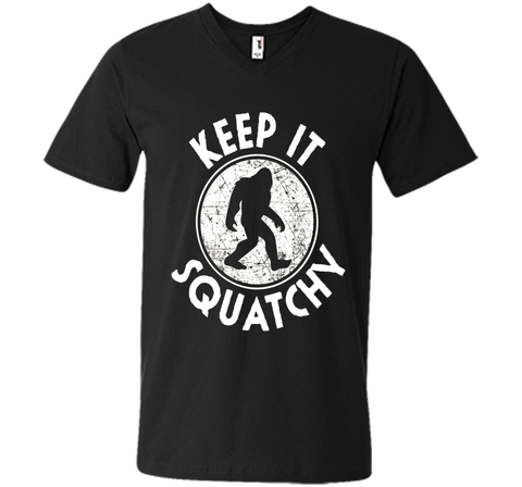 Keep it Squatchy Bigfoot T-Shirt Funny Sasquatch Gift