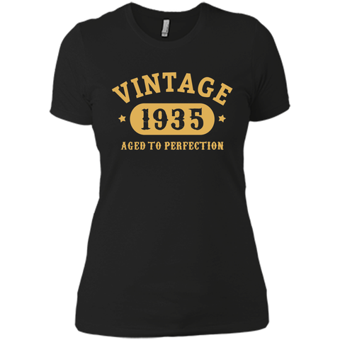 82nd Birthday B-day Gift 82 years old 1935 T-Shirt