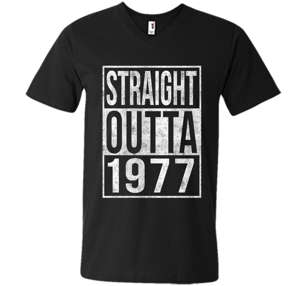 Straight Outta 1977 Funny 40th Birthday T-Shirt