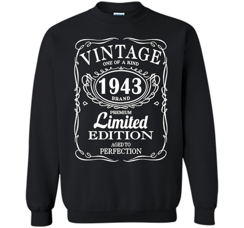 Vintage Born in 1943 74 Years Old Birthday Tshirt